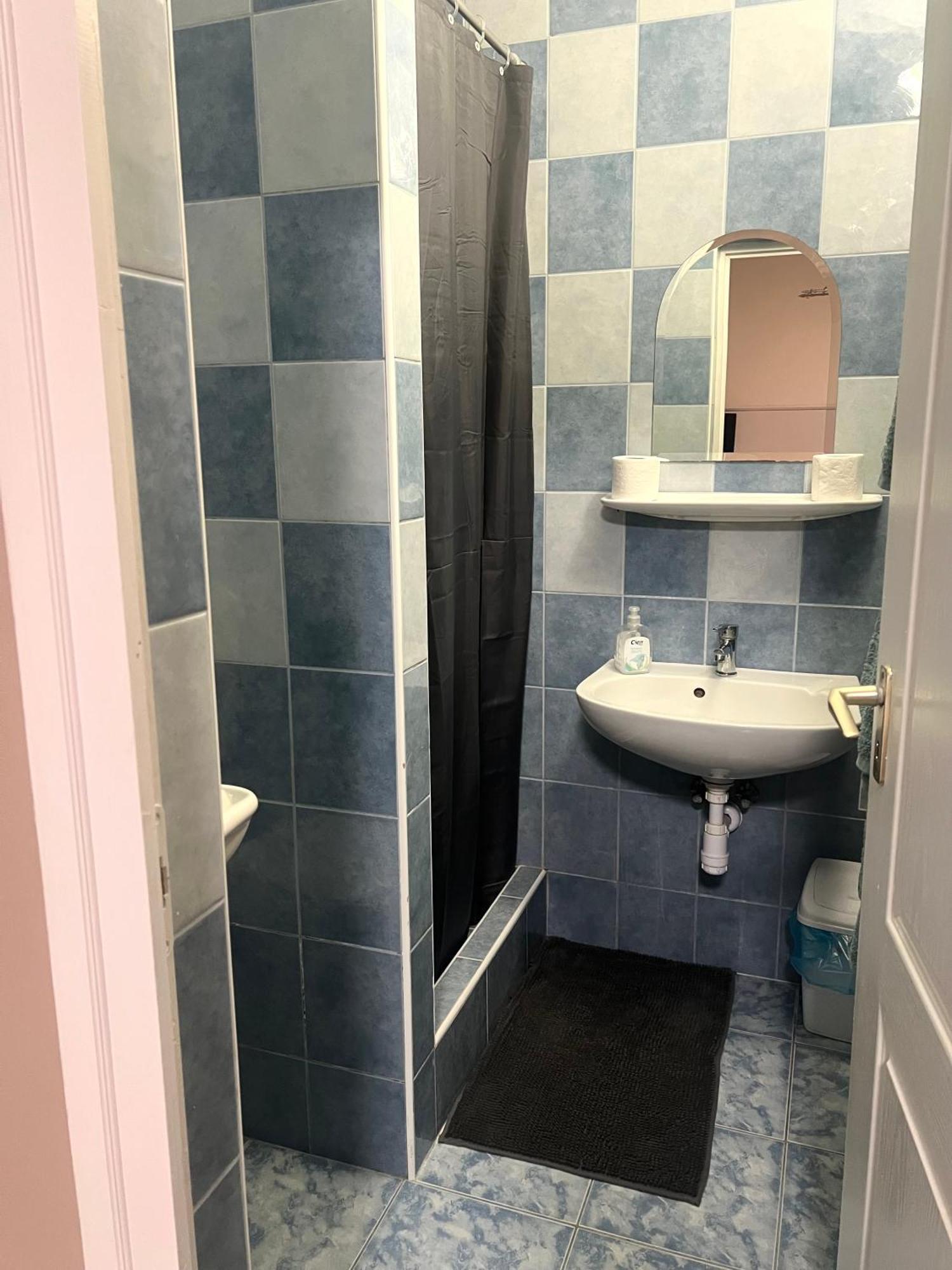 Hotel Op-Art Etterem Es Panzio Monor Zewnętrze zdjęcie